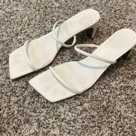 Oak + Fort sandals - Picture 1 of 3